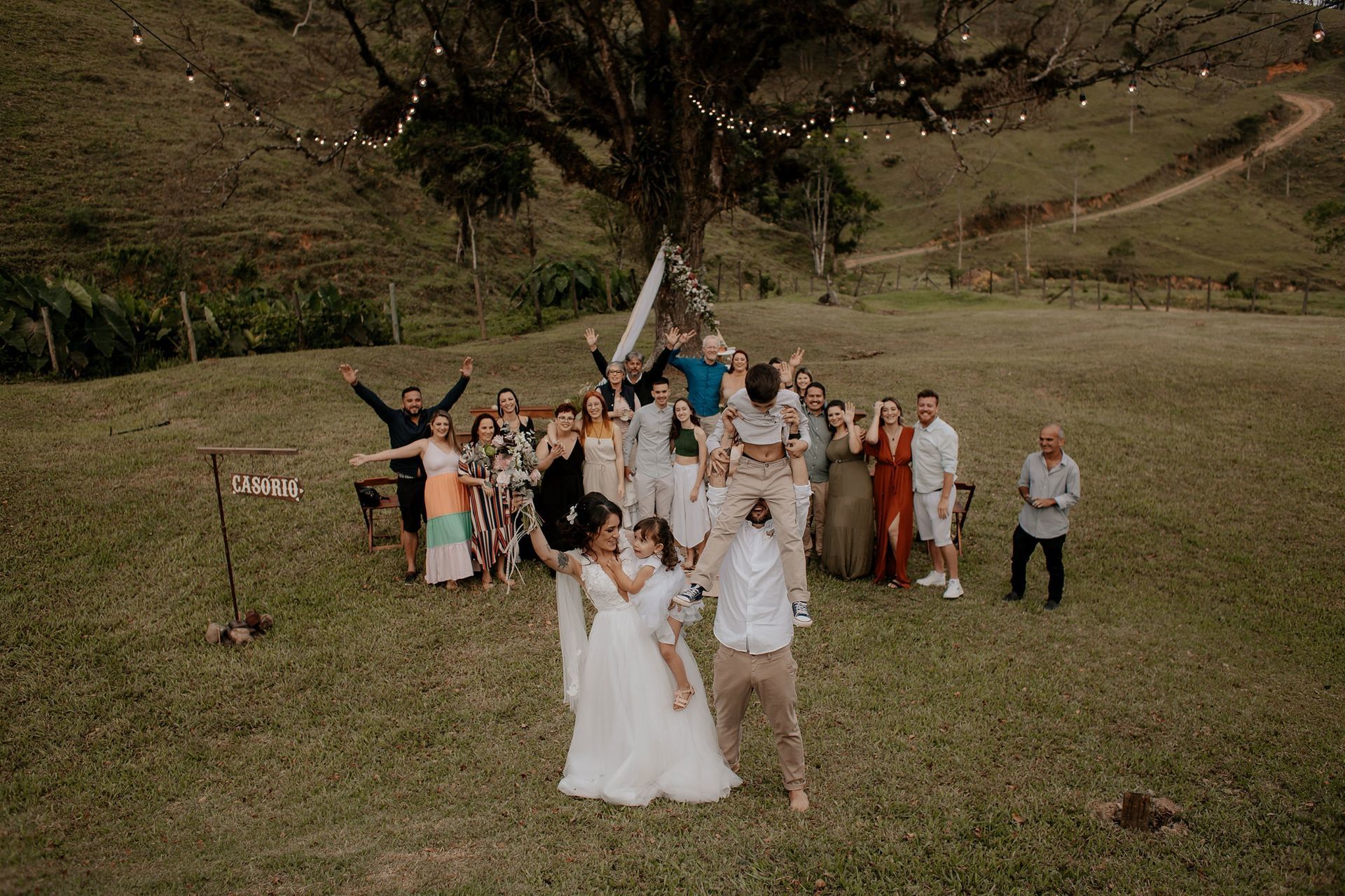 Foto Casamento no campo Diego e Suelen Foto Casamento no campo Diego e Suelen - Imagem 110