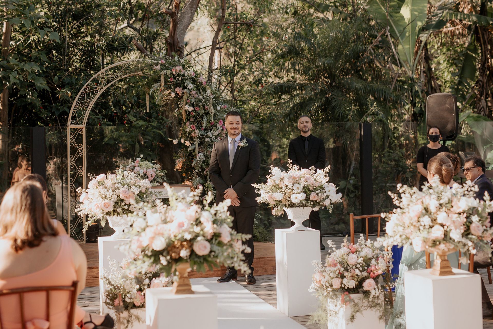 Foto Casamento no Vila dos Araçás Tami e Rogério Foto Casamento no Vila dos Araçás Tami e Rogério - Imagem 56