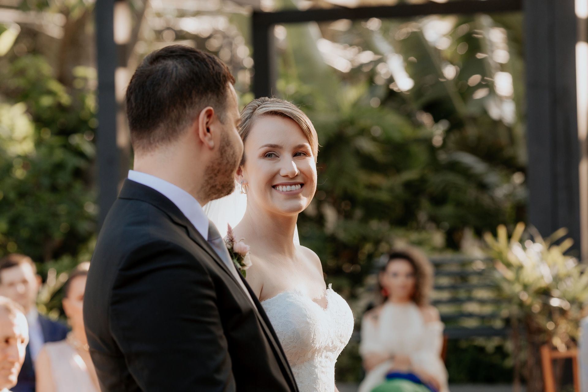 Foto Casamento no Vila dos Araçás Tami e Rogério Foto Casamento no Vila dos Araçás Tami e Rogério - Imagem 75