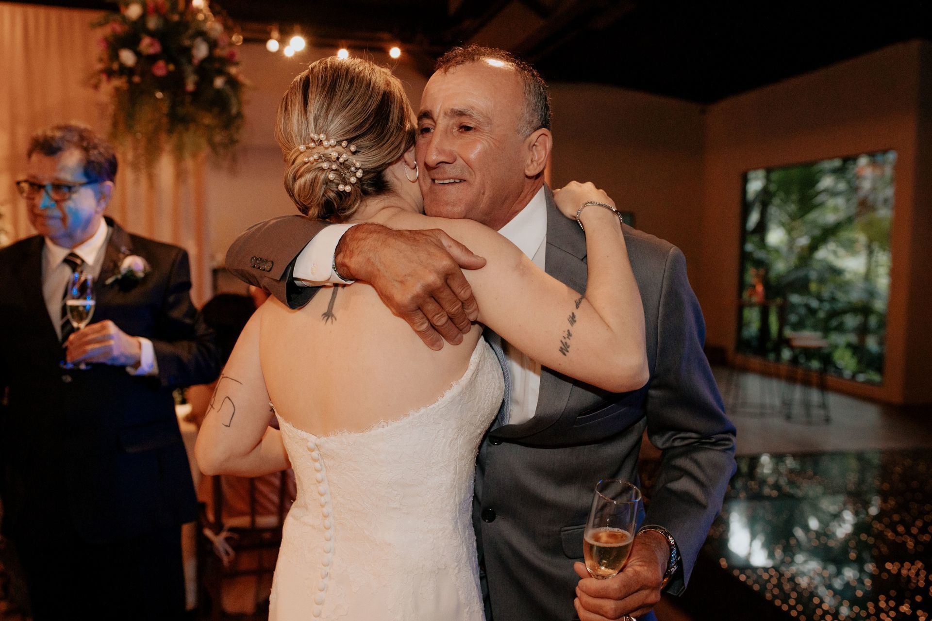 Foto Casamento no Vila dos Araçás Tami e Rogério Foto Casamento no Vila dos Araçás Tami e Rogério - Imagem 157
