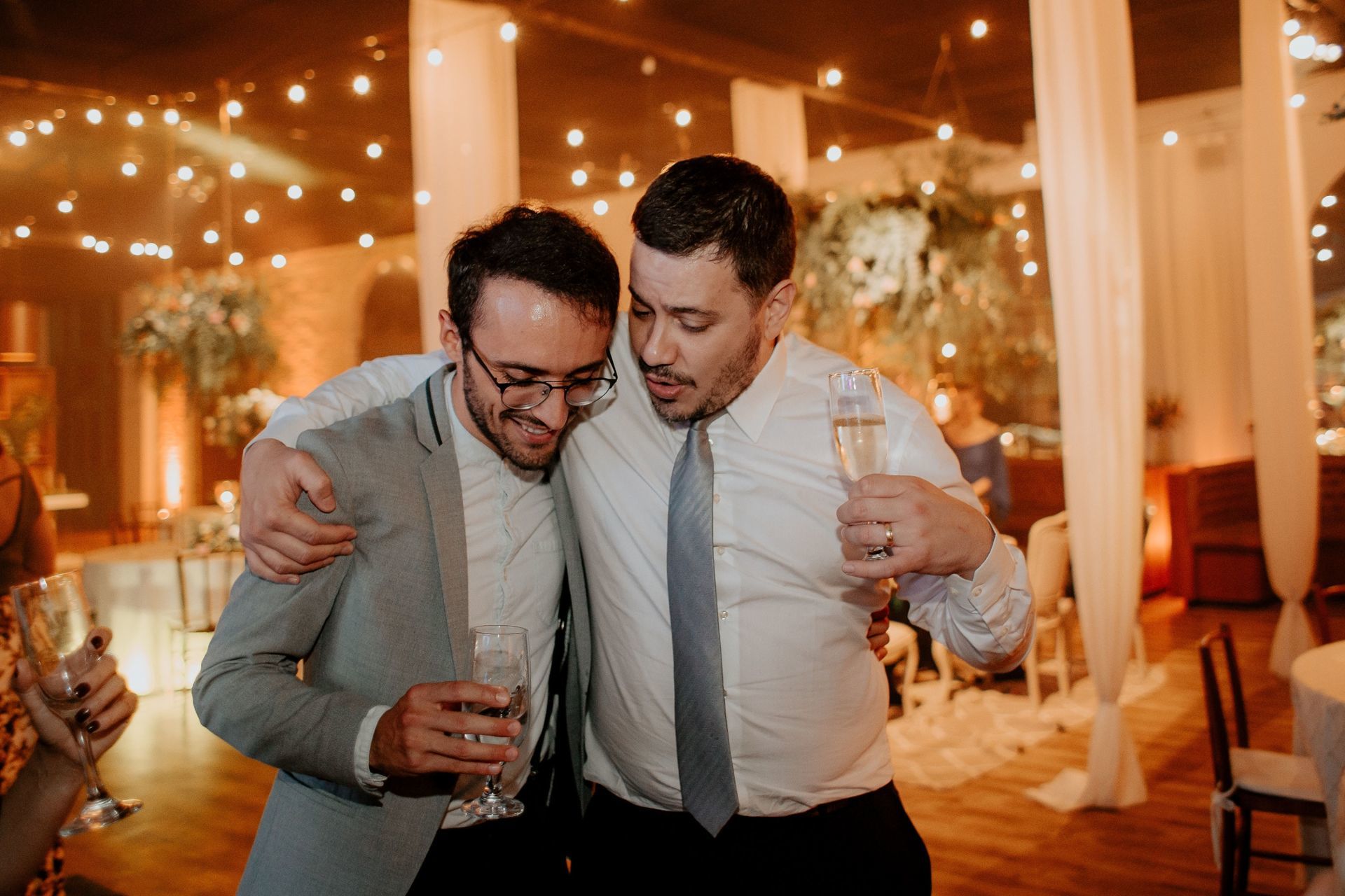 Foto Casamento no Vila dos Araçás Tami e Rogério Foto Casamento no Vila dos Araçás Tami e Rogério - Imagem 201