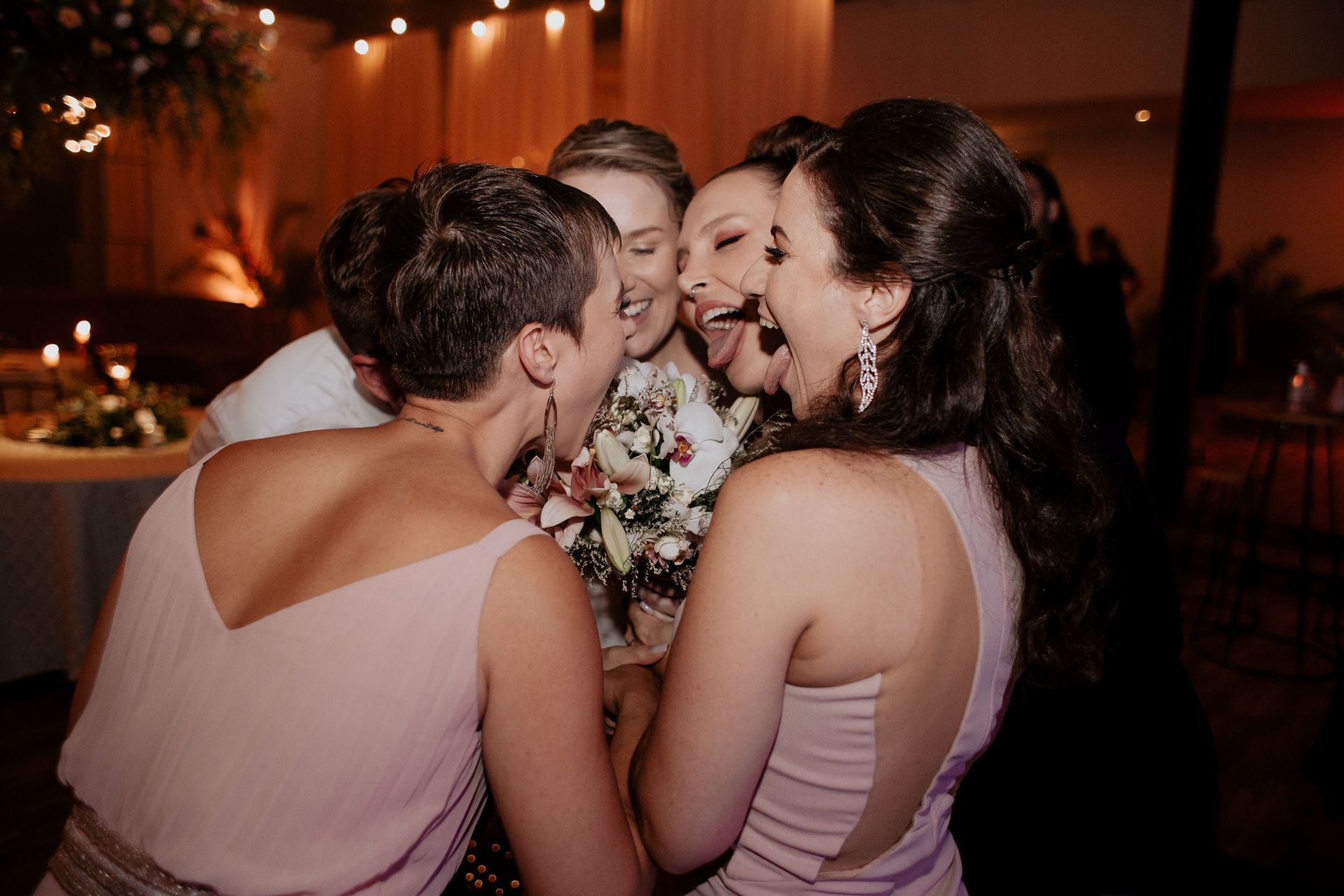 Foto Casamento no Vila dos Araçás Tami e Rogério Foto Casamento no Vila dos Araçás Tami e Rogério - Imagem 237