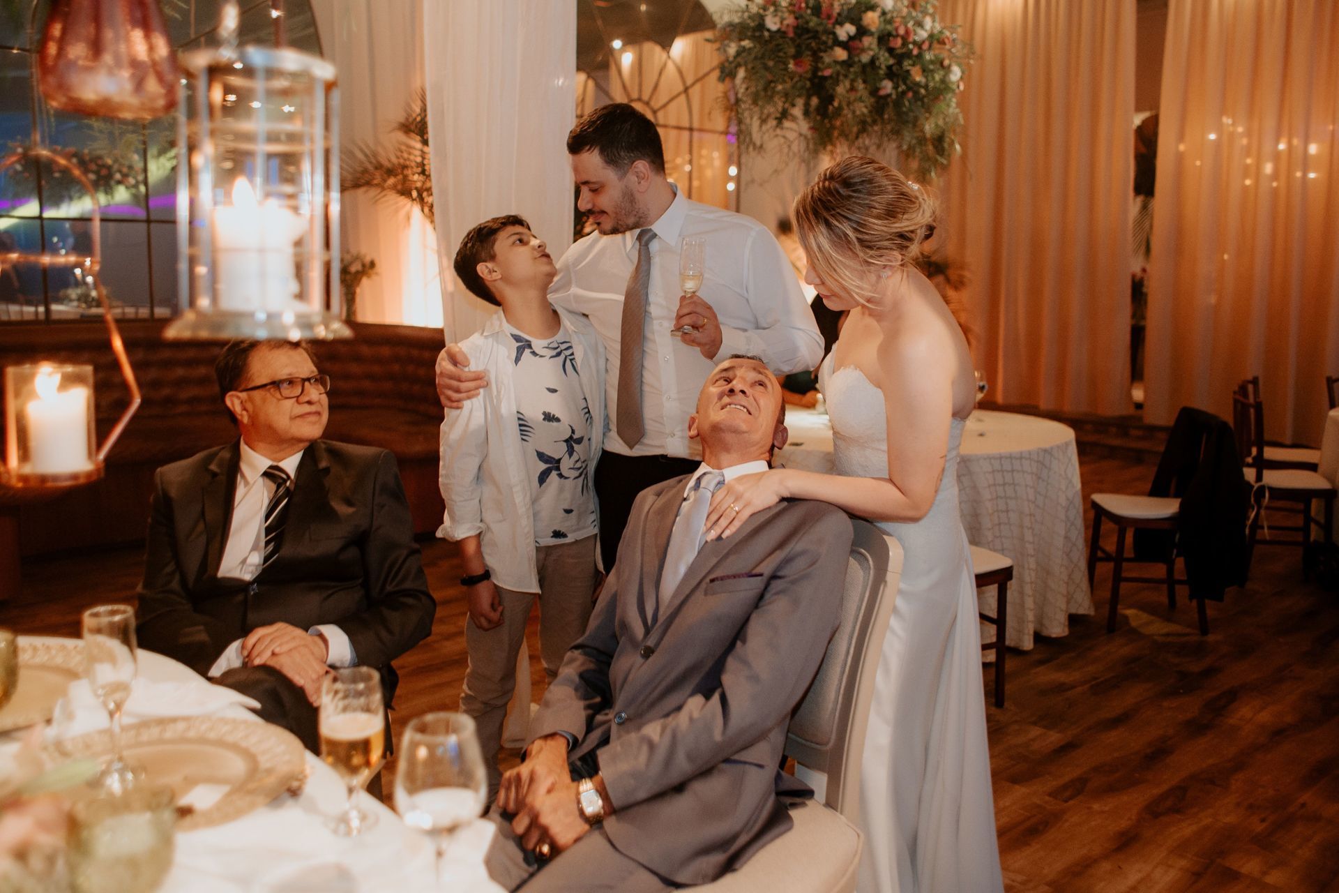 Foto Casamento no Vila dos Araçás Tami e Rogério Foto Casamento no Vila dos Araçás Tami e Rogério - Imagem 207