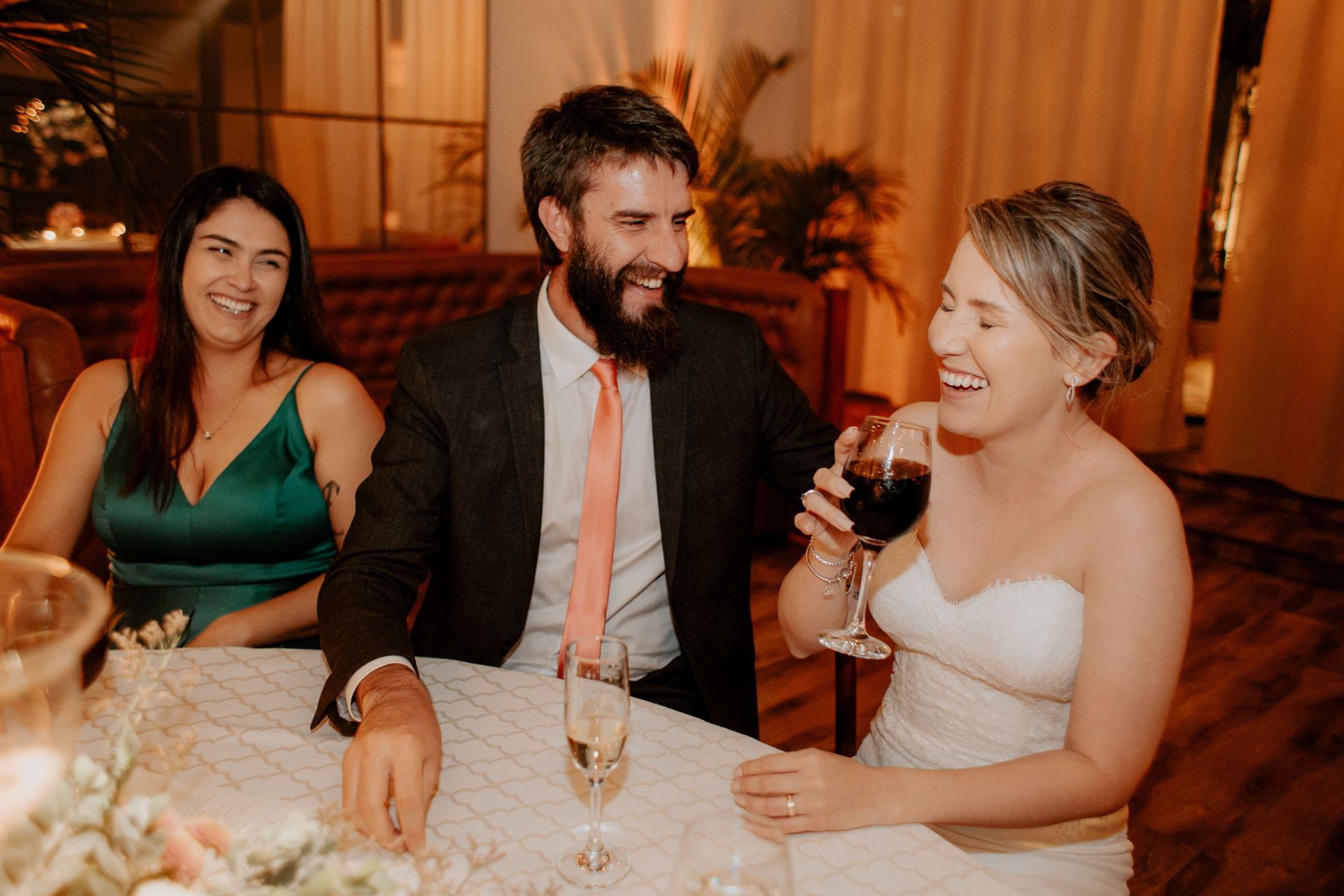 Foto Casamento no Vila dos Araçás Tami e Rogério Foto Casamento no Vila dos Araçás Tami e Rogério - Imagem 209