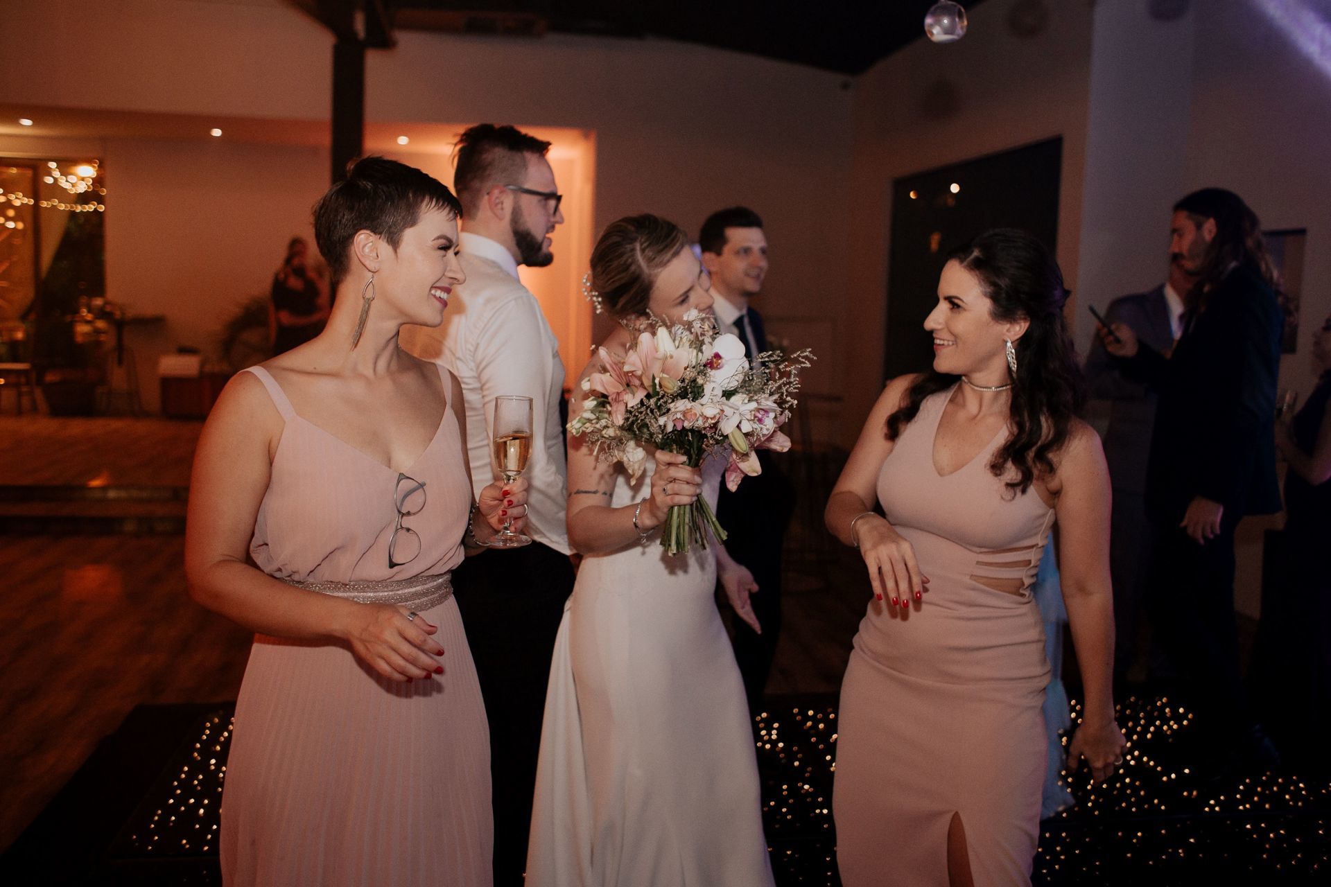 Foto Casamento no Vila dos Araçás Tami e Rogério Foto Casamento no Vila dos Araçás Tami e Rogério - Imagem 233